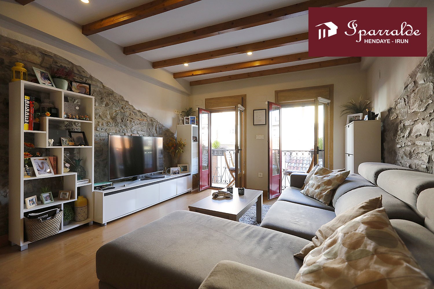 Preciosa vivienda tipo dúplex,  para entrar a vivir en el centro de ...
