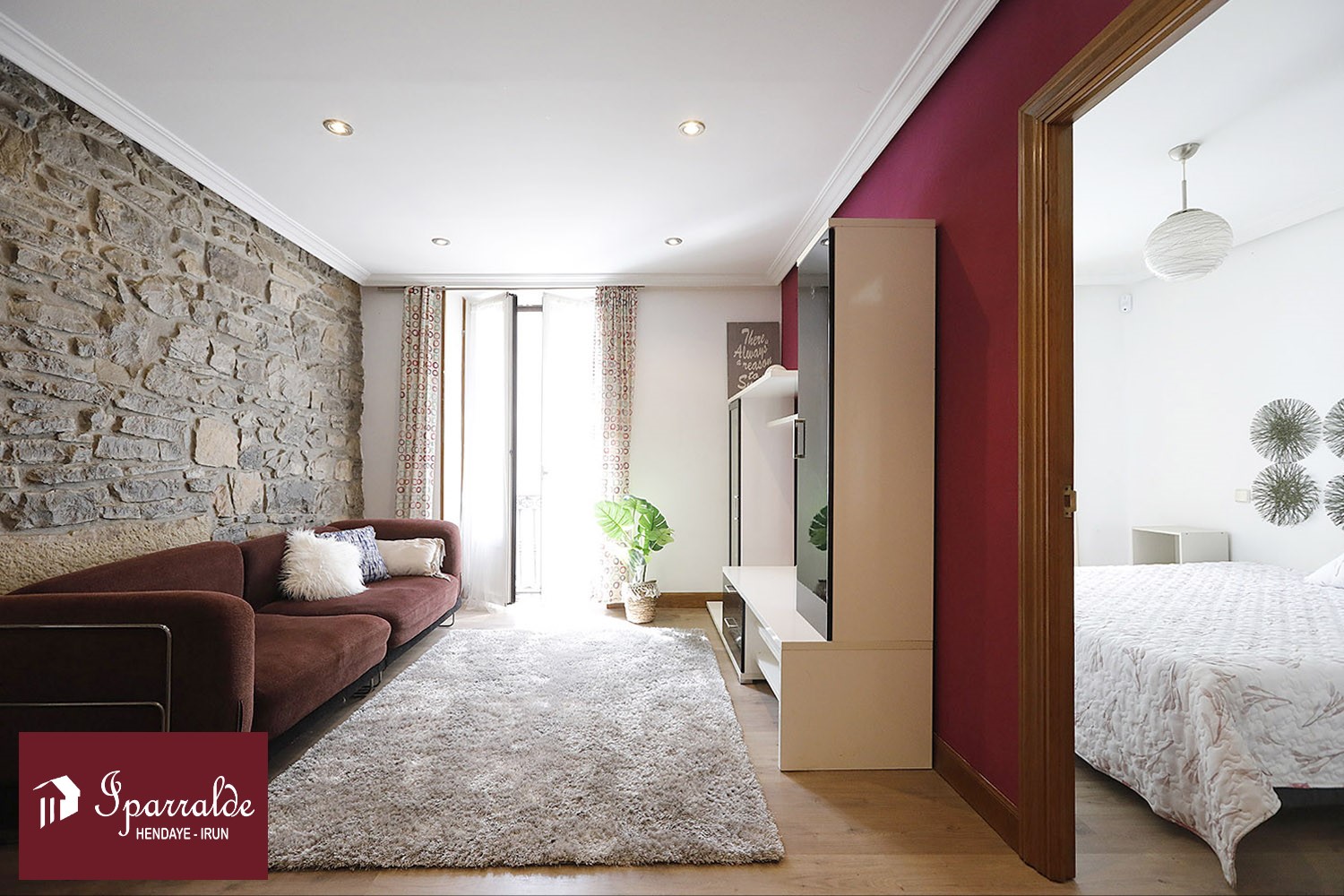 Bonita y céntrica vivienda exterior para entrar a vivir