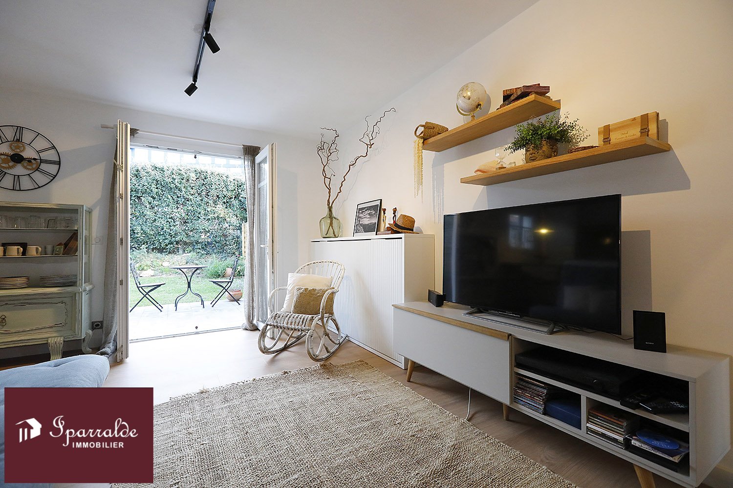 Gran T2 de 45m2  con Terraza, Jardín 60m2, Raya de parking, Piscina ...