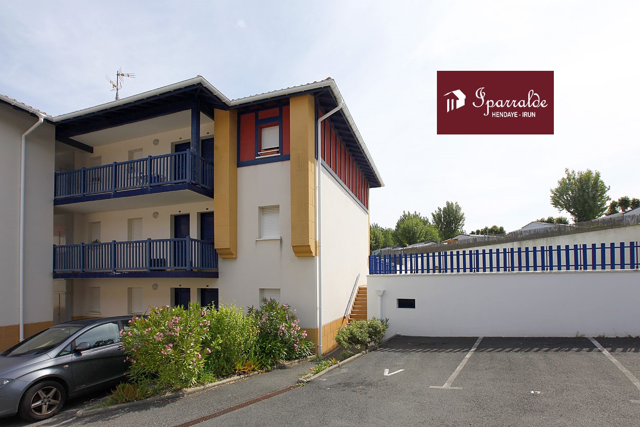 T3 en Hendaia (64) orientado Sur con terraza, Parking, Piscina y vist...