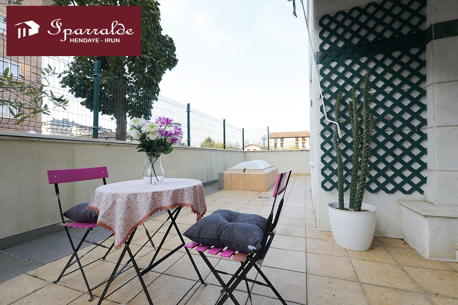 Piso de dos habitaciones y terraza de 45 m2 en Palmera Montero.