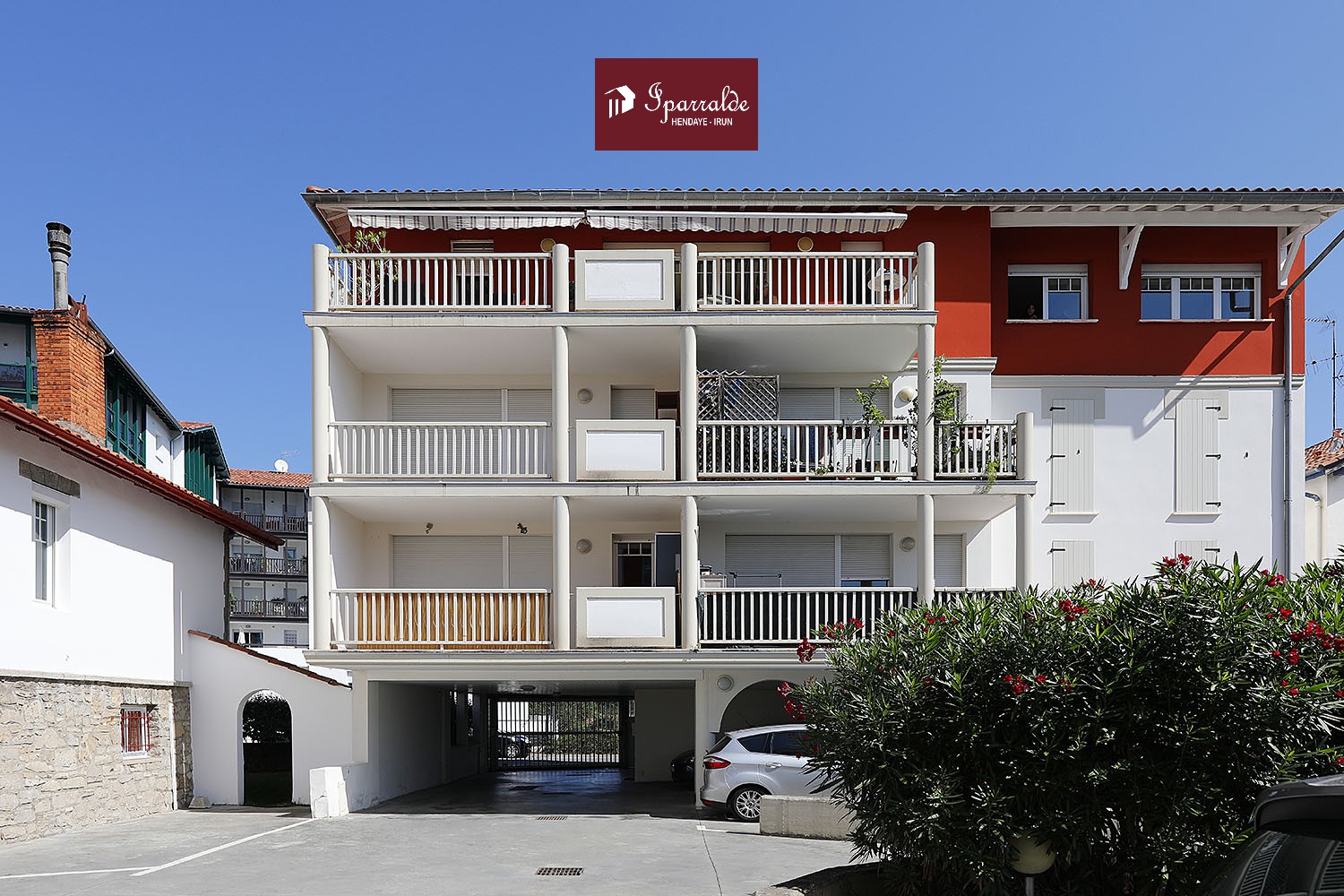Precioso y amplio piso T3 con una agradable terraza y orientado al su...