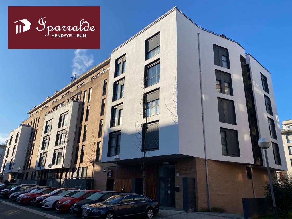 PALMERA-MONTERO, Luminosa vivienda de VPO con 84 m2 ( útiles) +raya ...