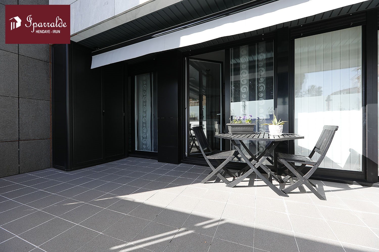 Precioso piso de 80 m2, en pleno centro de Irún, con terraza de 26 m...