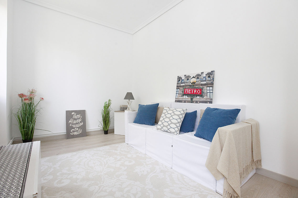 Vivienda de 70m², con tres dormitorios, cocina amplia y baño comple...