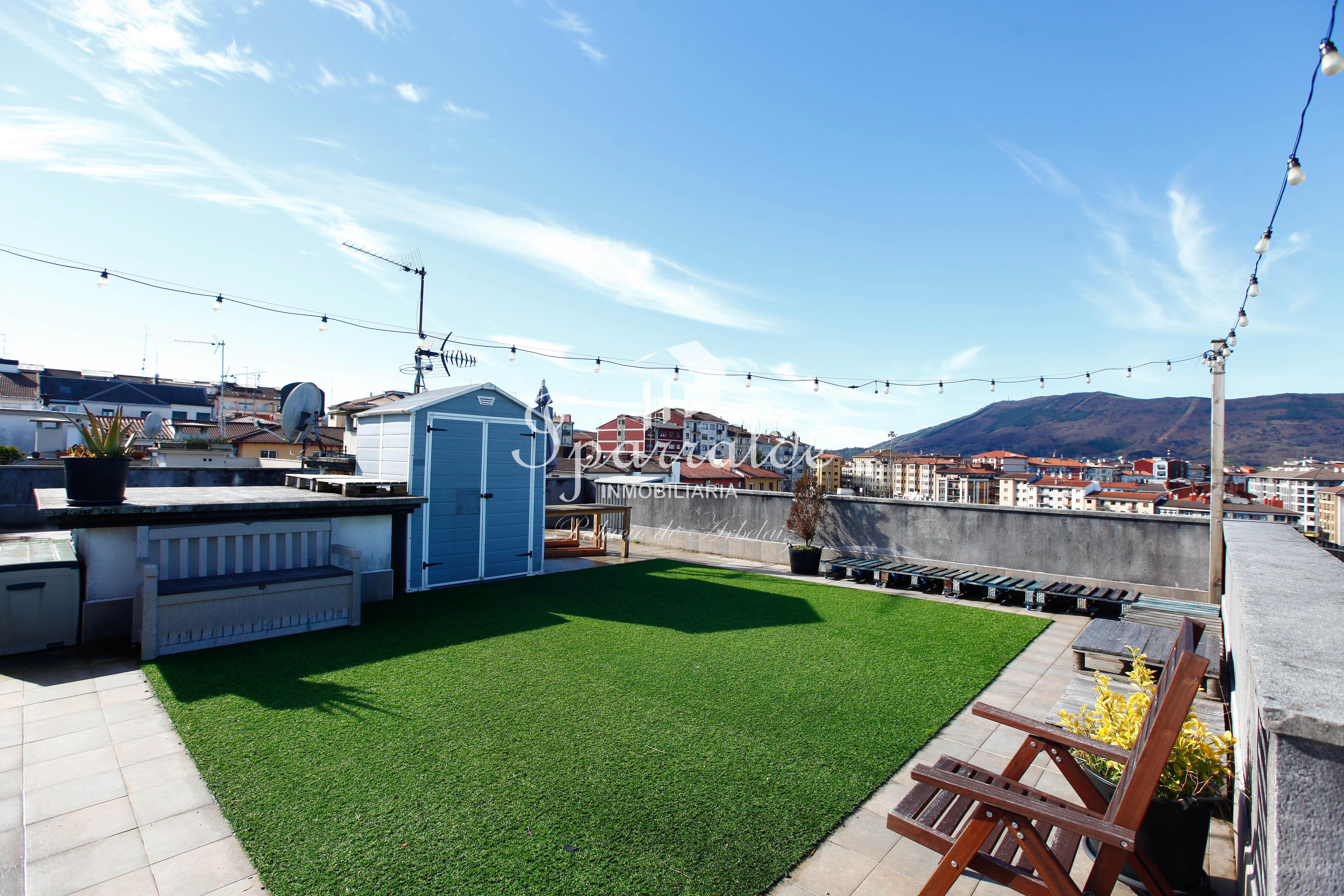 Singular y Exclusiva vivienda de 100 m2 en pleno Centro de Irun, del ...