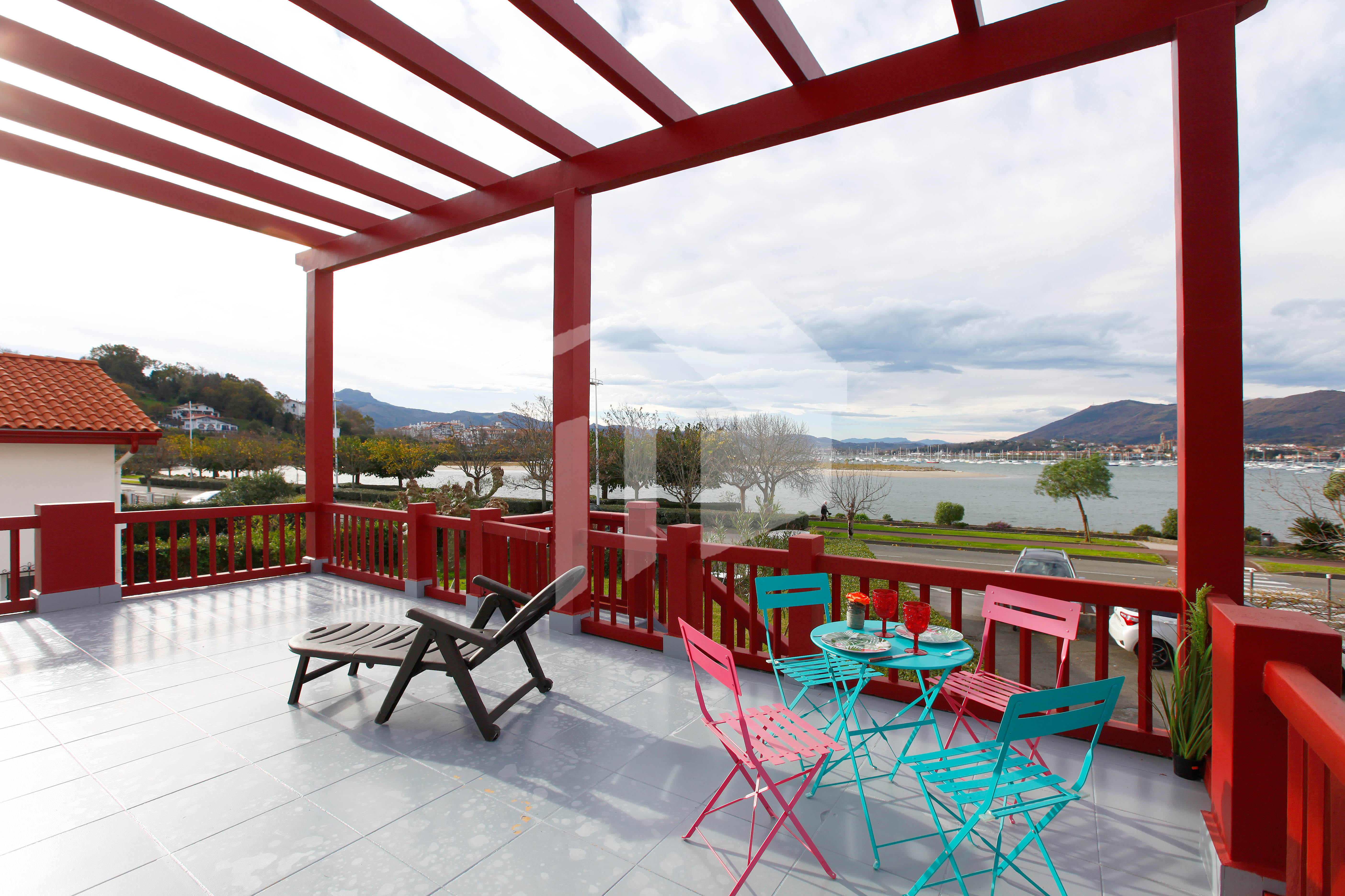 La mejor terraza de Hendaia!
Se vende bonito apartamento con terraza...