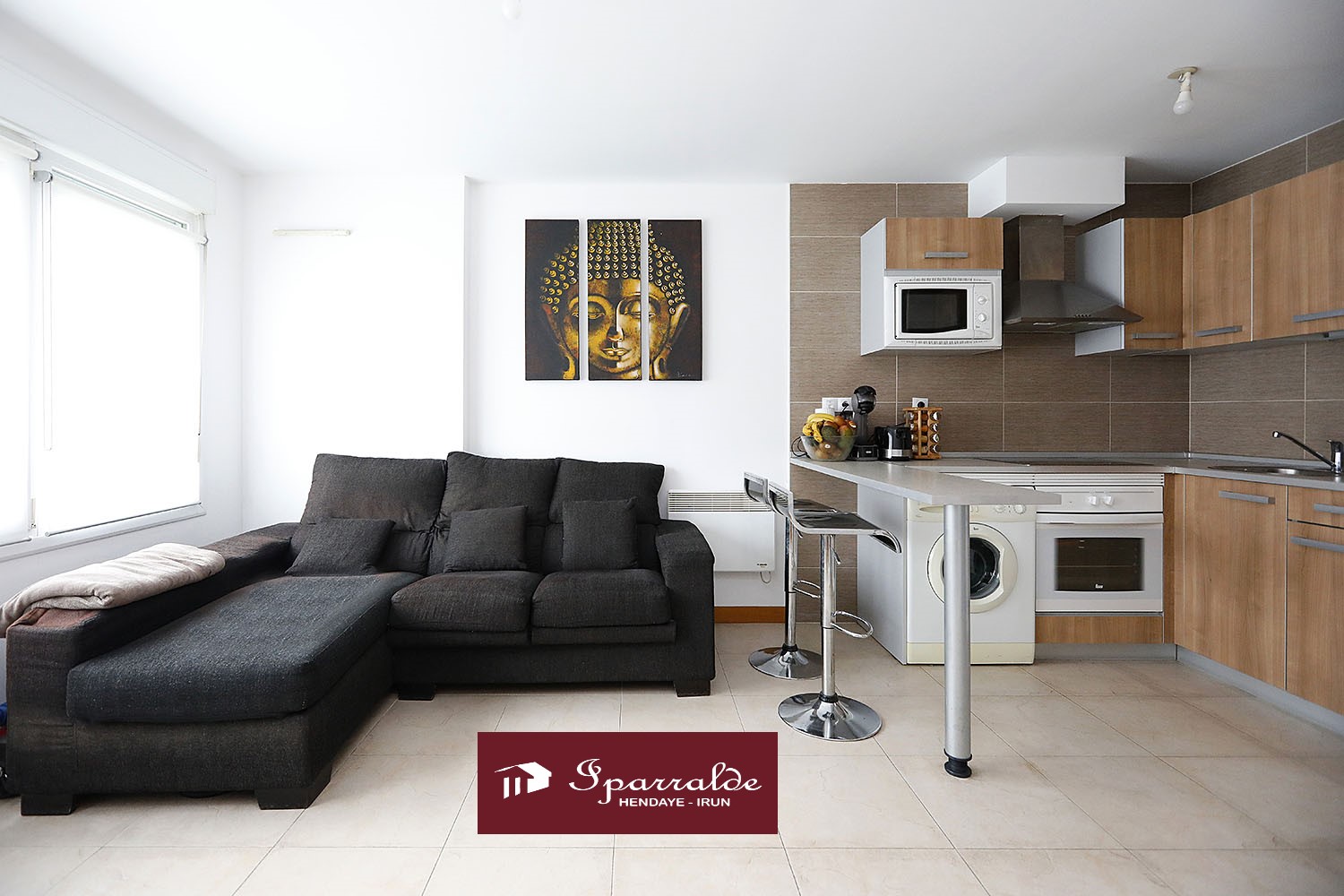 Bonito Piso de una habitación con garaje cerrado