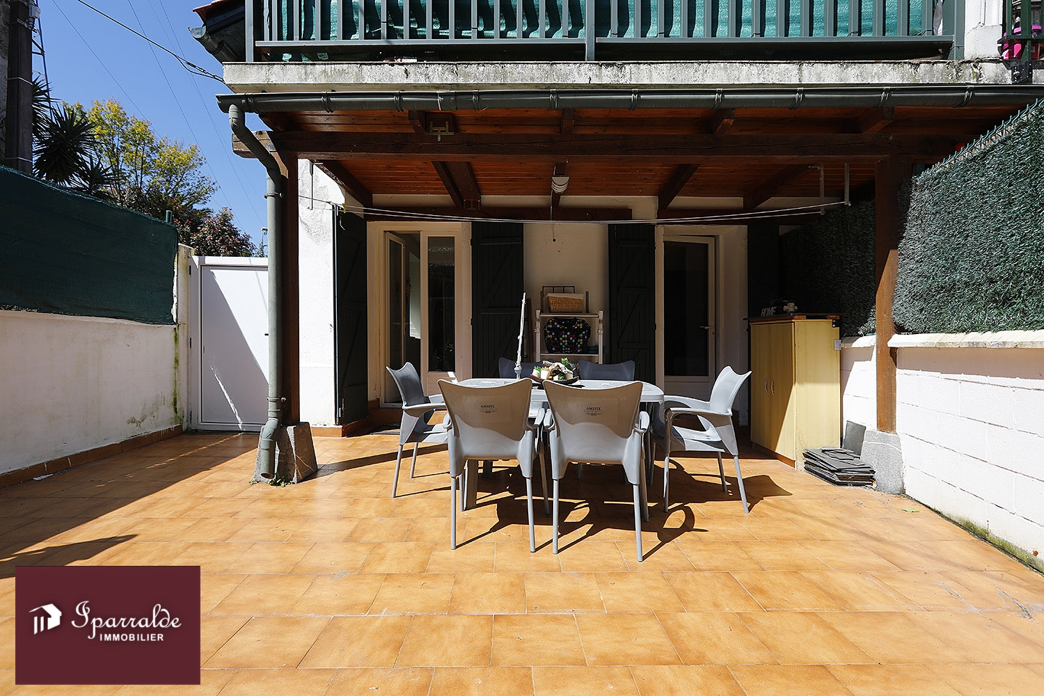 Cerca de la Bahía: Piso de dos habitaciones con 2 Terrazas soleadas ...