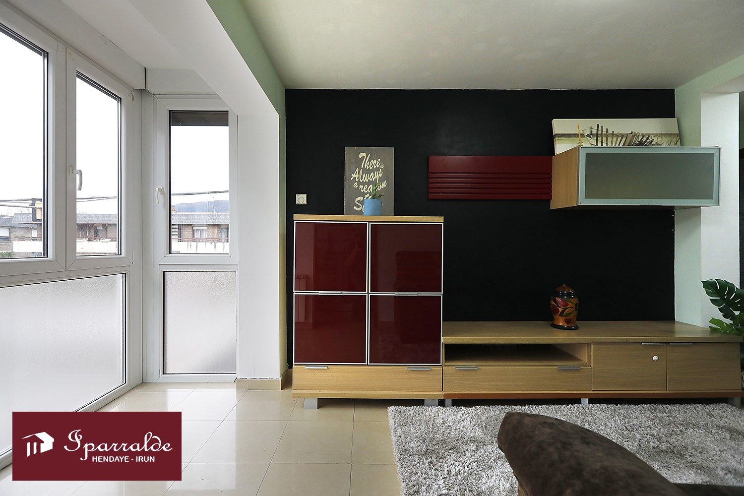 Vivienda totalmente exterior de 3 habitaciones en el Barrio de MENDEL...