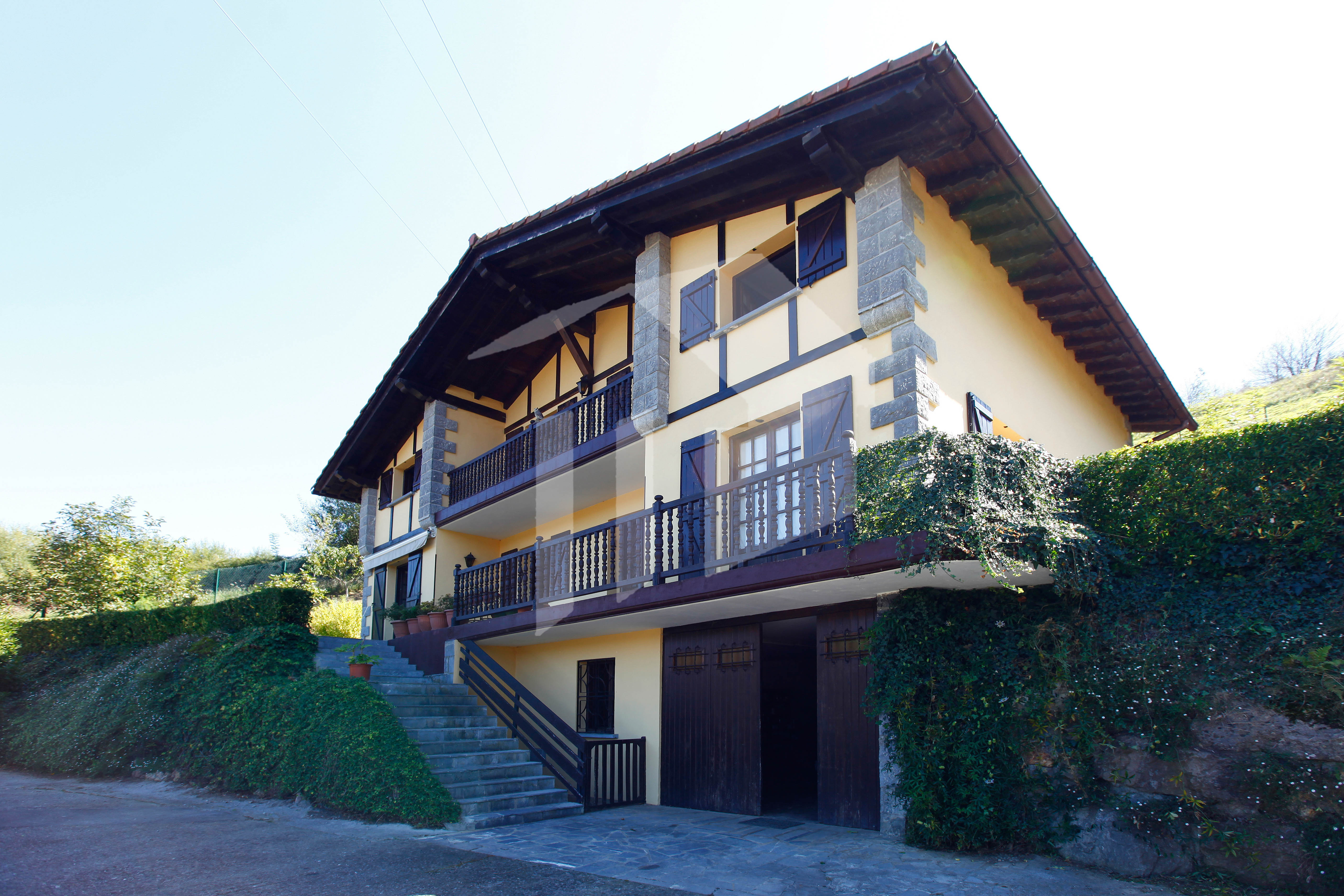 Preciosa casa independiente, en un paraje envidiable en pleno Bortzir...